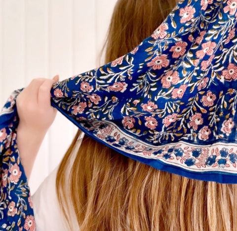 Bellis Night Scarf