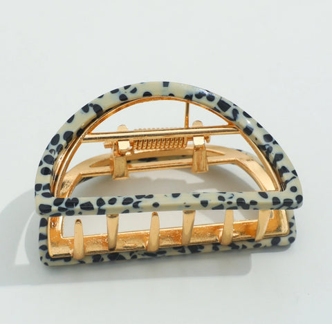 Dotty D Clip