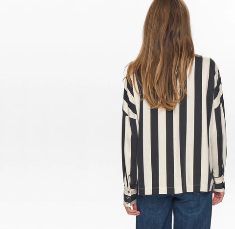 Numinzu Shirt