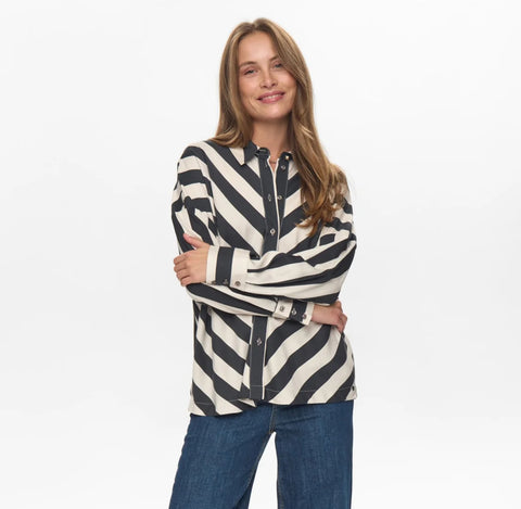Numinzu Shirt
