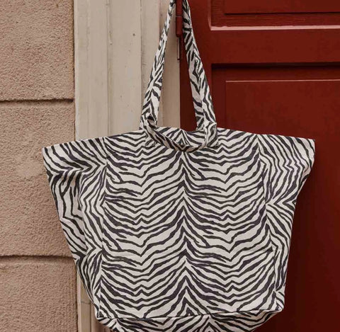 Elisa Zebrou Tote