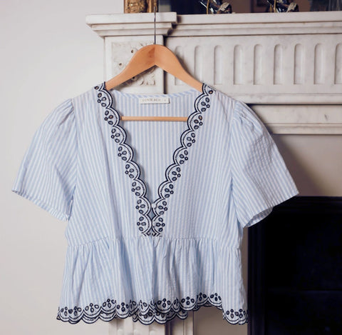 Scallop Daisy Blouse