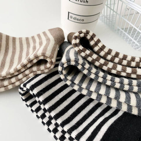 Zebra Stripe Socks - Knitted Cotton Crew Socks For Women
